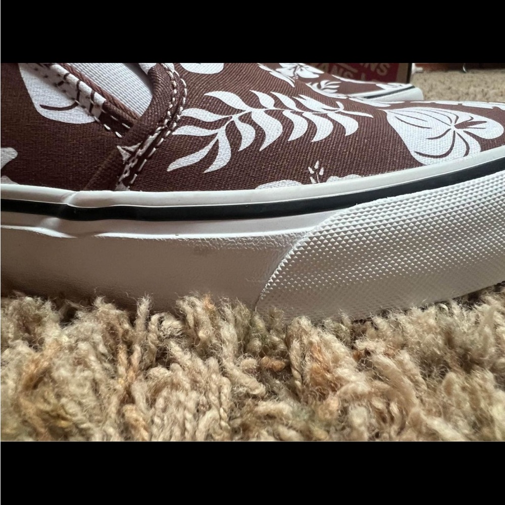 Vans - Picture 6 of 6